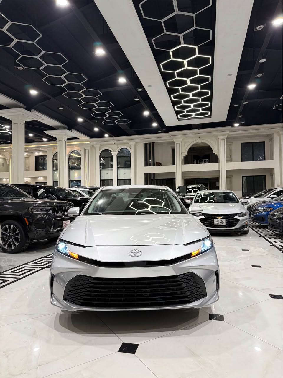 تويوتا كامري شكل جديد وارد امريكي موديل 2025 محرك 2.5 بانزين وهايبريد مواصفات LE شاشه جبيره كاميره خلفي شاشه امامي الكتروني بصمه بريك بصمه موبايل📱وايليس تبريد خلفي اشاير مريات رادار جانبيات رادار امامي لايت زينون ويل كروم تحكم استيرن تحديد سرعه بعد هوايه مواصفات بيها سياره مكفوله من اي نواقص كله بشرط ضرر فقط بابين بجم خلف كبس حتا دعاميات بشرط بلادي بدون تعديل بدون شخوط بدون بقسات كله بشرط ارباك فقط برده طاك الباقي كله بشرط سياره ماشي ١٠٠٠ الف مكان سياره إربيل شريكه ابو ظبي كارس سعر. 217$🔥😳 سياره بدون رقم تترقم شمالي 

*********** وتساب 
*********** و أربيل, العراق
