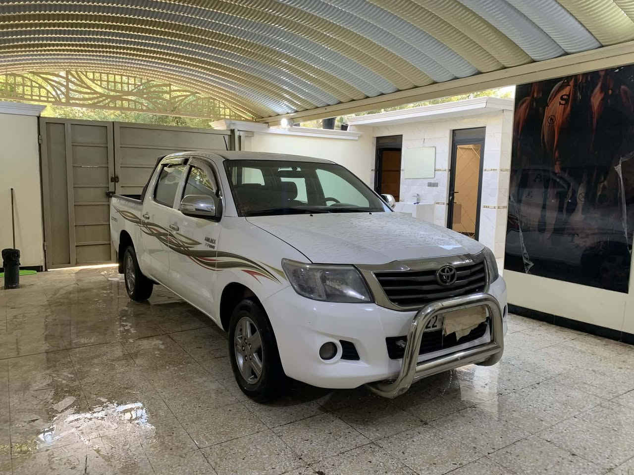 سلام عليكم عندي سياره البيع بيكم موديل 2015 رقم اربيل كير وتماتيك مكفول كفال عام ماشيه 90 ألف شاصي 19 كوتي تحويل مباشر عنوان بغداد ولشراي يتصل على ***********
