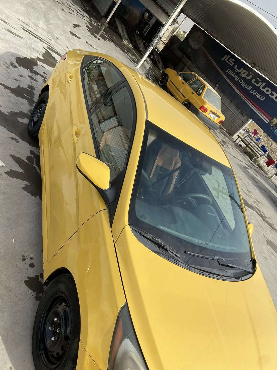 لسلام عليكم هونداي اكسنت GDiموديل 2013امريكي حادث جاملغ امامي وباقي السياره مكفول كله ليبل واحد السياره باقيه عل البصمه التحويل كاماله المعالمه مالته 
هيه غرامات كله مصفره تاخذ سياره جاهزه كبل لشارع 
مكاني :بغداد الدوره
***********
السعر ٧٥ وبي مجال
