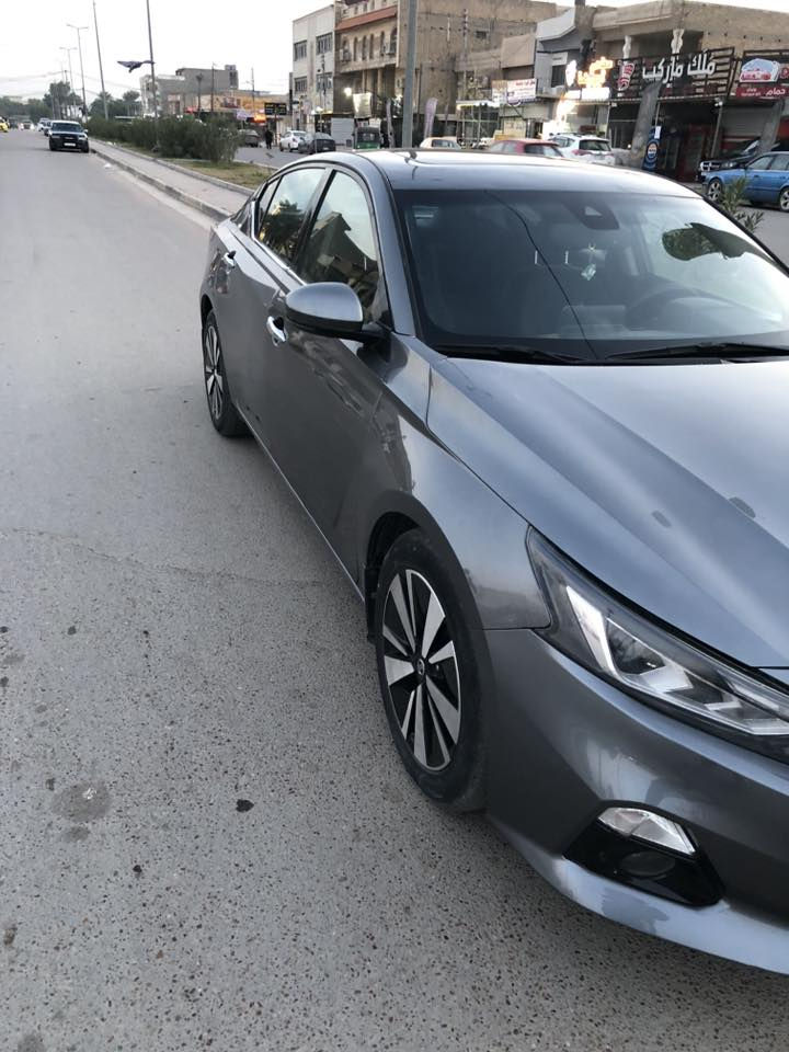 السلام عليكم
التيما 2019 SV PLUS 

فول مواصفات ( رادار امامي خلفي ، كشنات تدفئة ، ستيرن تدفئة ، تحديد مسار ، قيادة شبة ذاتية ، فتحة سقف ، تبريد قطعتين ، اوتو هولد ، هاندبريك بصمة وغيرها من المواصفات )

ماشية ١١٢ الف كيلو ، محرك 2,5 ، رقم بغداد، الحادث موضح بالصور ، ايرباك ستيرن وبردة ، ٦ قطع صبغ ، بدون دواخل 

السعر ١٣٥ وبيهة مجال 

مكان السيارة بغداد

***********
