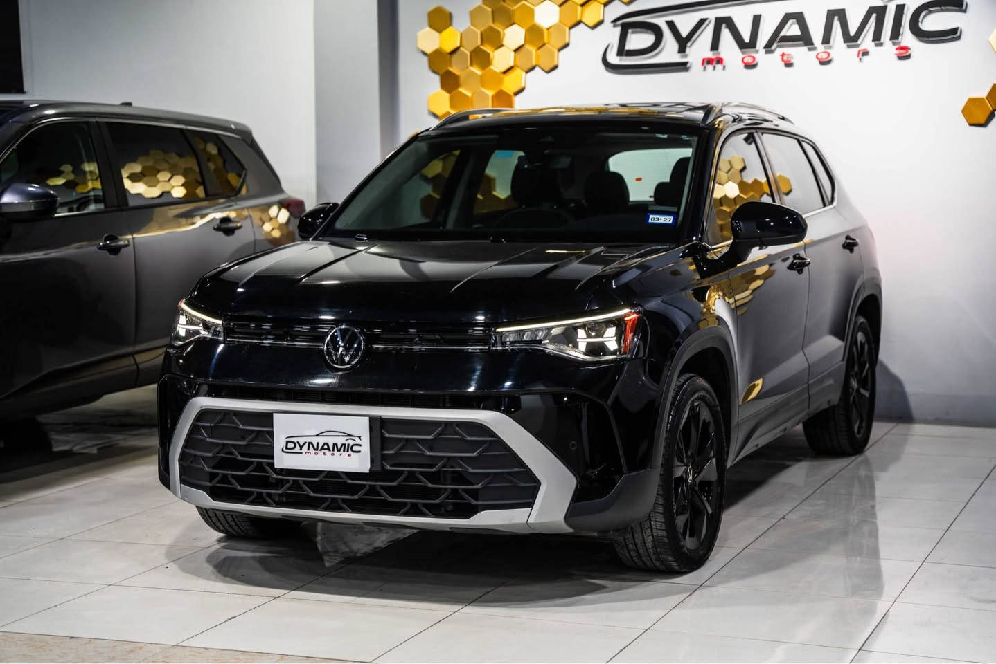 2025 VOLKSWAGEN TAOS
شكل جديد 🔥🔥🔥

موديل :2025
مواصفات : SE
محرك : 4 سلندر
وارد : امريكي
عداد : 39,000ميل
صبغ : فقط قبغ جنتة بجم كبس
ارباك : كل شركة سليم
رقم : ( موقط) ( كاتي)
ناونيشان هةولير جادةي حديد و خشب پيشنگاي دايناميك موتورز
بو زانياري زياتر پةيوةندي بكةن بة وتس اب
*********** أربيل, العراق
