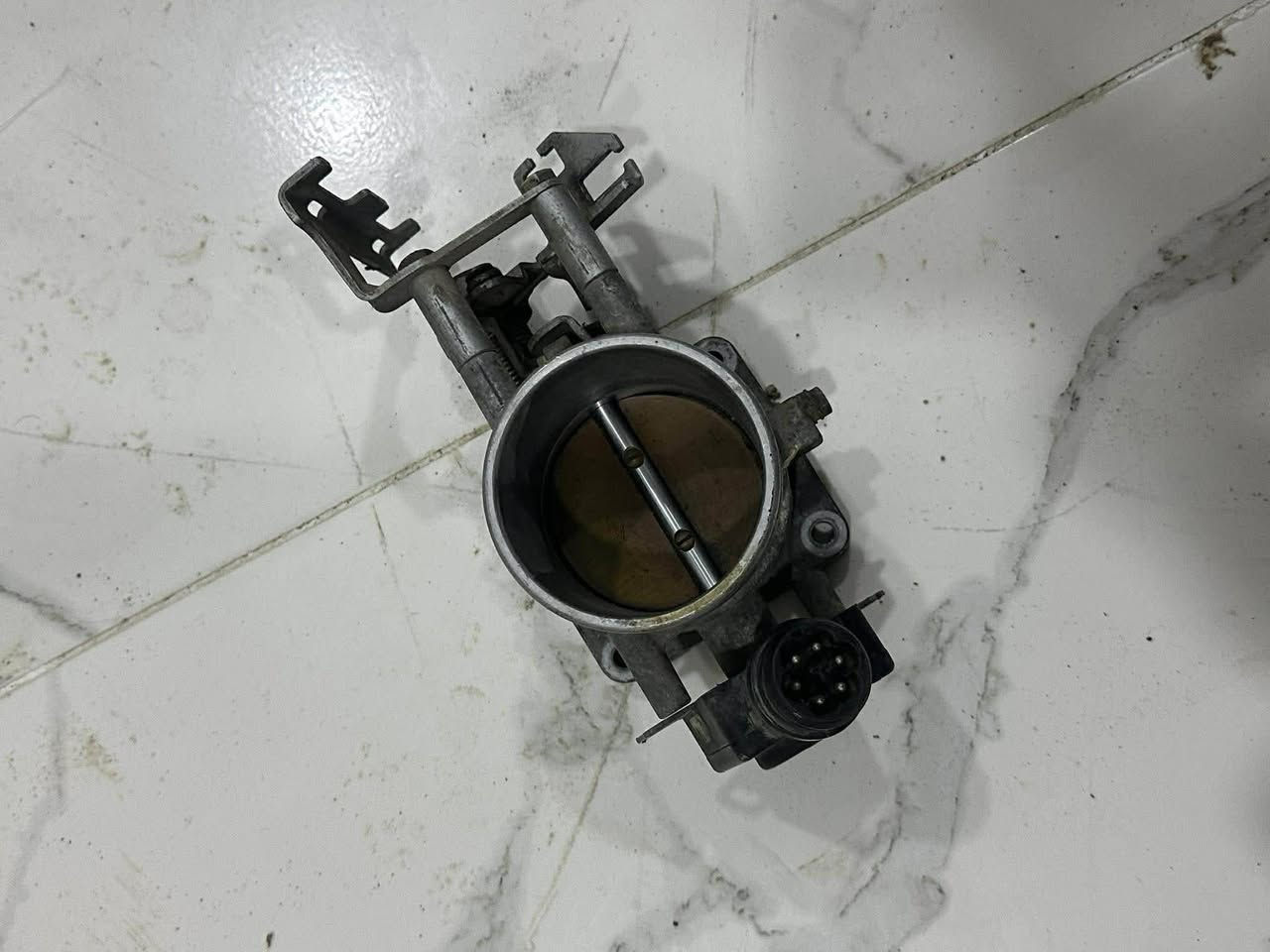 غراض بي ام 
ماطور ماسحات 40 الف
سكريتر وحساس 40 الف
دركه ستيرن سعر 40 الف 
كويل ووايرات سعر 50 الف
تحكم تبريد كامل سعر 50 الف


**إذا كنت صاحب هذا الإعلان وتريد حذفه لأي سبب، رجاءا أرسل رسالة إلى الدعم الفني**