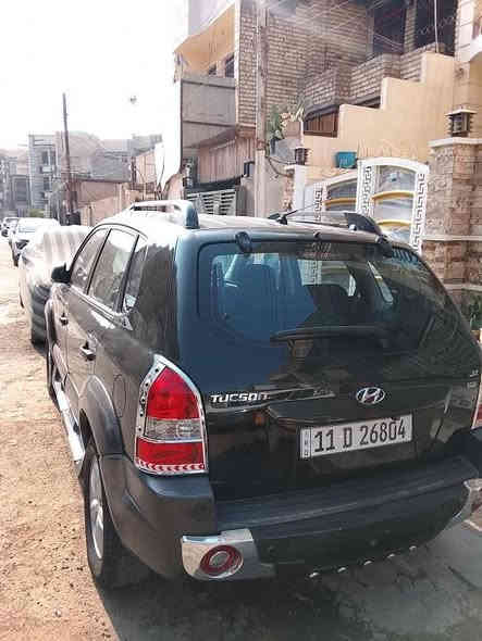 توسان 2009خليجي محرك 2000 بيها ربع جاملغ ايمن بي طخه  وباب السايق بي بارد قليل جدا كير مكينه ترايك وين  تحب رقم بغداد بسمي السعر 117ورقه عنوان البلديات التجار *********** بغداد
