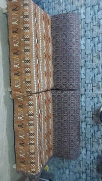 تخم • كرسي • ديكور