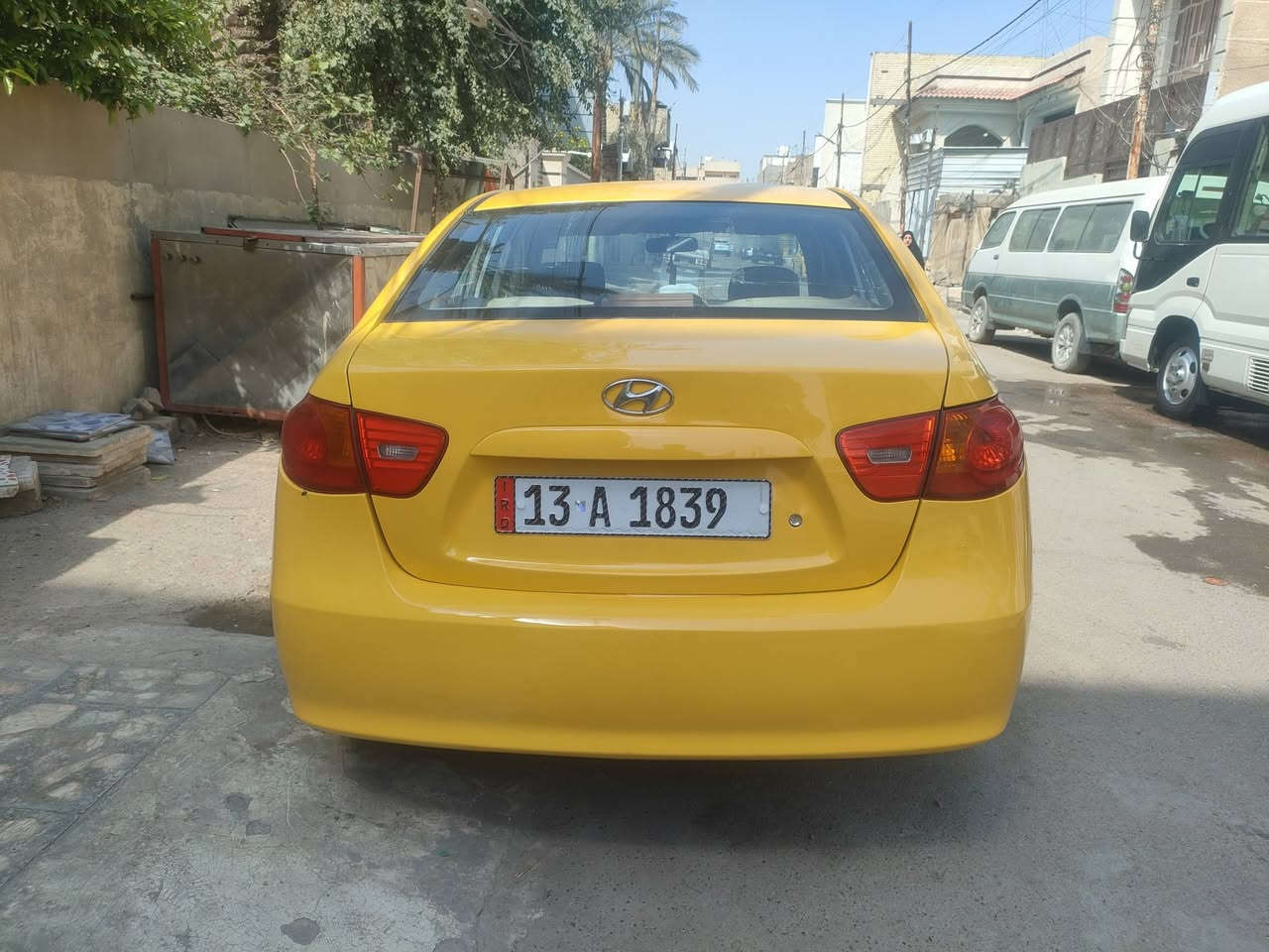 يالله سلام عليكم النترا موديل 9 خليجي مصفره هيئه وغرامات رقم ميسان مميز مشروع وطني مكينه 1600دكشن عالي  سياره عليها ادامه عاامه صدر حداديه تخم تاير منضومه تبريد منضومه مي منضومه زنون سياره مال جناي مبدل بيها فقط بنيد اثر طخه سياره صبغه جديده السعر 98 وبيها مجال مكان بغداد جميله والشراي يتصل ***********
