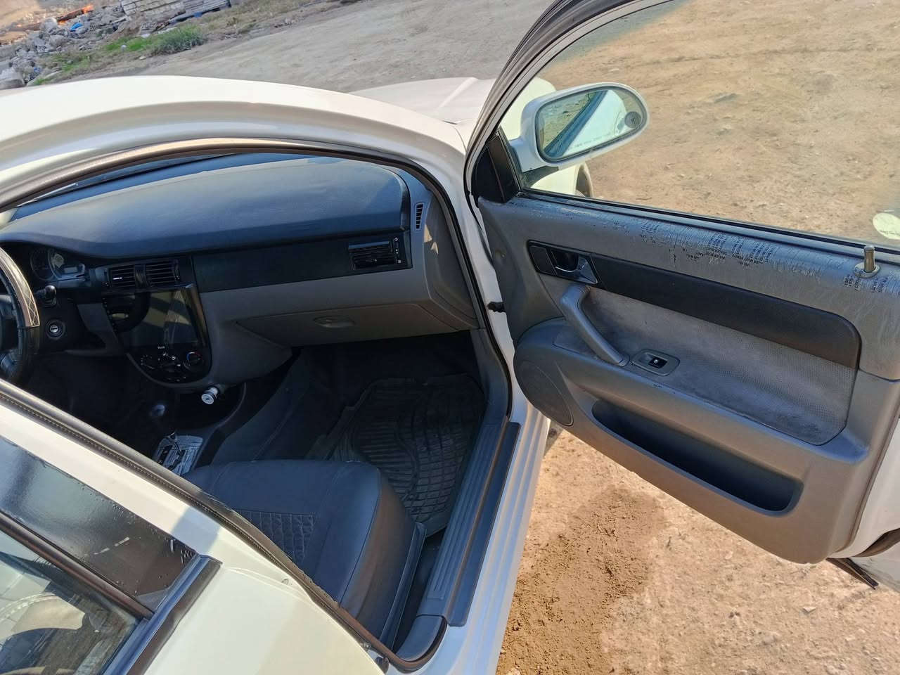 سلام عليكم أوبترا 2011 سياره كير ومحرك تبريد تدفه سياره بيها باب صبغ بس مكفوله من الضربة وهلال لخلفي موضح بصوره مكان سياره بغداد حي نصر *********** سعر 75 وبيها مجال قليل رجاأ مايعجبه سعر يعبر منشور
