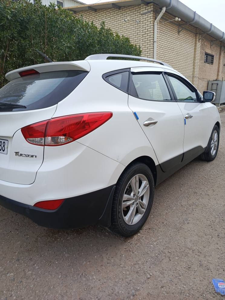 سلام عليكم توسان 13 خليجي رقم بغداد ابسمي ماشيه 136              كير و المحرك  منظومه تبريد خير من الله بيه حافه البنيد صبغ بدون دواخل بدون ارباك مكان سيارة الدورة رقم تليفون *********** السعر 140 ومراوس فورتي 19او كورلا 24
