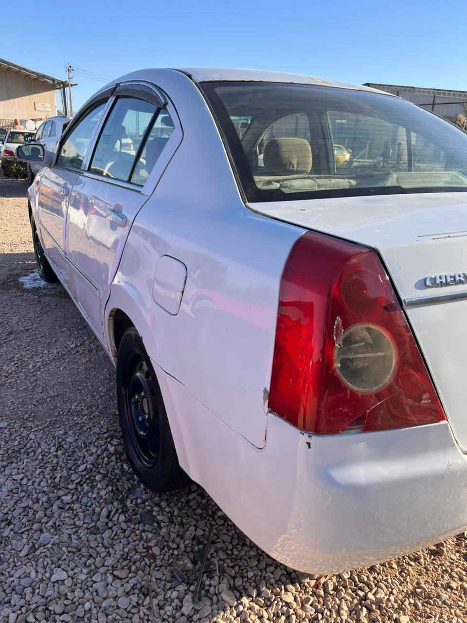 السلام عليكم
لبيع شيري a5
موديل 2012 محور مكينه وكيري كورلا بيكاجو 
حادث جاملغ اليمين رقم كربلاء 
السعر 38 وبيه مجال 
عنوان كربلاء
موبايل ***********
