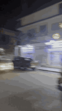 شقه الايجار نضيفه كلش مساحه 100م ايجاره 300 العنوان الشعله شارع ٦٠ /
*********** التواصل
