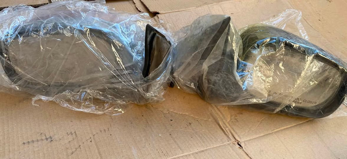 السلام عليكم
توفر ادوات فورد فكتوريا جديد + حاوية + اكسبلو +F150 

توفر جميع ادوات الصدر والكماليات الداخلية والخارجية 

للاستفسار ***********
