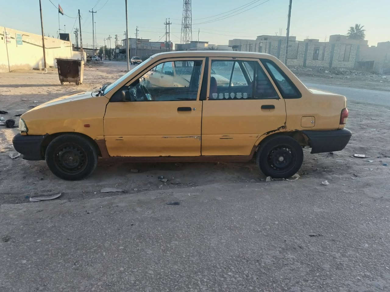 سلام عليكم سايبه موديل 12جاهز سياره مالكه بل شافعيه 
مكينه وكير ومشط جدد سياره بيه خياسات ما معمره سنويه ساقطه 2023 السعر 18وبيه مجال بسيط سياره عليه هيه 3ورقات ينزلن من سعره  للعنوان ديوانيه -سومر ***********
