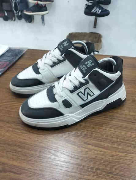 سلام عليكم احذيه باله نضيفات
القياسات من 40 لحد 42 سعر 
القطعه 10 الاف مكاني ناصريه 
حي اريدو شارع مستشفى القلب 
الاتصال او مراسله عله صفحه
***********
