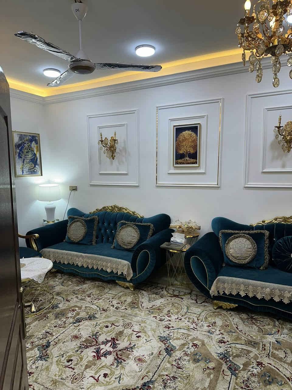 السلام عليكم لبيع دار سكني مجمع جنة تكريت
المساحه ٢٠٠ متر 

البيت طابقين 

اربع غرف نوم 

السعر ١٢٥ مليون 

للاستفسار وباقي التفاصيل 

***********
