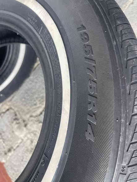 سلام عليكم شباب تخم تاير ١٤حجمه بل صوره واضح نص عمر انضاف واحد بيهن تعبان السعر خاص مكاني البياع الدوانم مال شرطه الخامسه ***********
