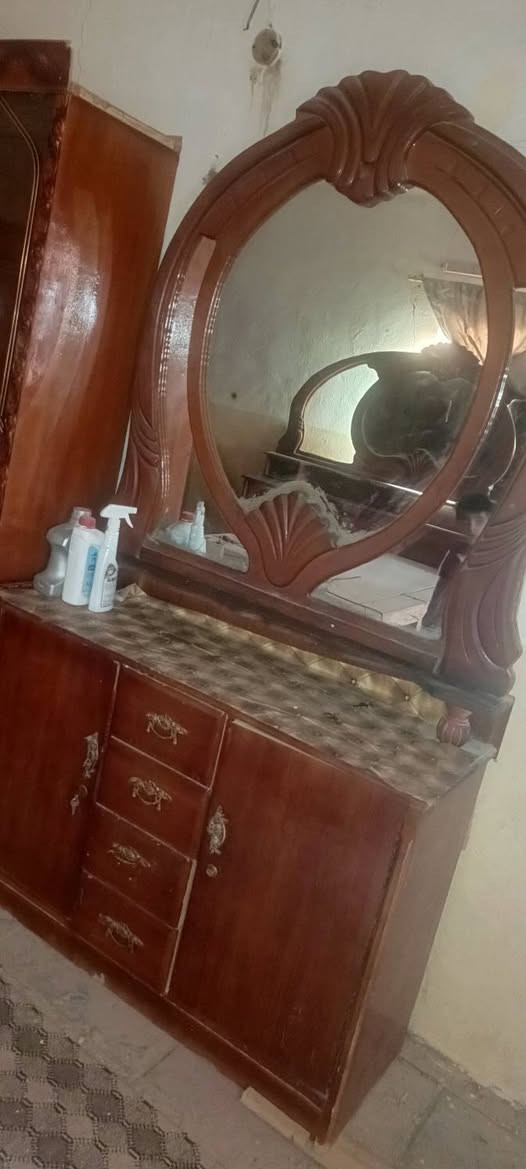 مكلفة بالنشر غرفة نوم للبيع بسعر 300 وبيها مجال


**إذا كنت صاحب هذا الإعلان وتريد حذفه لأي سبب، رجاءا أرسل رسالة إلى الدعم الفني**