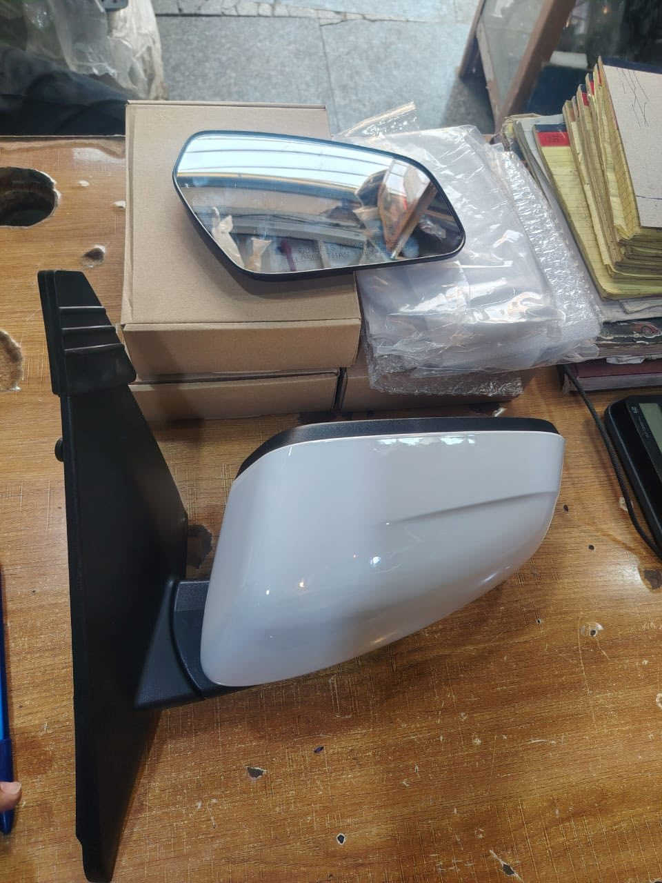 بسم الله الرحمن الرحيم
🚗🔧 وصل حديثاً إلى محل عادل لقطع غيار السيارات 🔧🚗

توفرت الآن قطع غيار:

✅ هونداي كريتا
✅ هونداي رينا
✅ كيا سونيت
✅ كيا سيلتوس (وارد هندي)
✅ كيا سيلتوس (وارد صيني)
✅ كيا تلورايد
✅ كيا بيجاس

📦 متوفر:
🔹 جام لايت
🔹 يدات الأبواب
🔹 كفرات المرايا
🔹 جام المرايا
🔹 تريشة التكم الأمامي
🔹 والعديد من القطع الأخرى

✔️ جودة ممتازة
✔️ أسعار مناسبة
✔️ تجهيز سريع

📍 العنوان: بغداد – شارع النضال – سوق بغداد

📞 ***********
📞 ***********

محل عادل لقطع غيار السيارات الكورية والهندية
