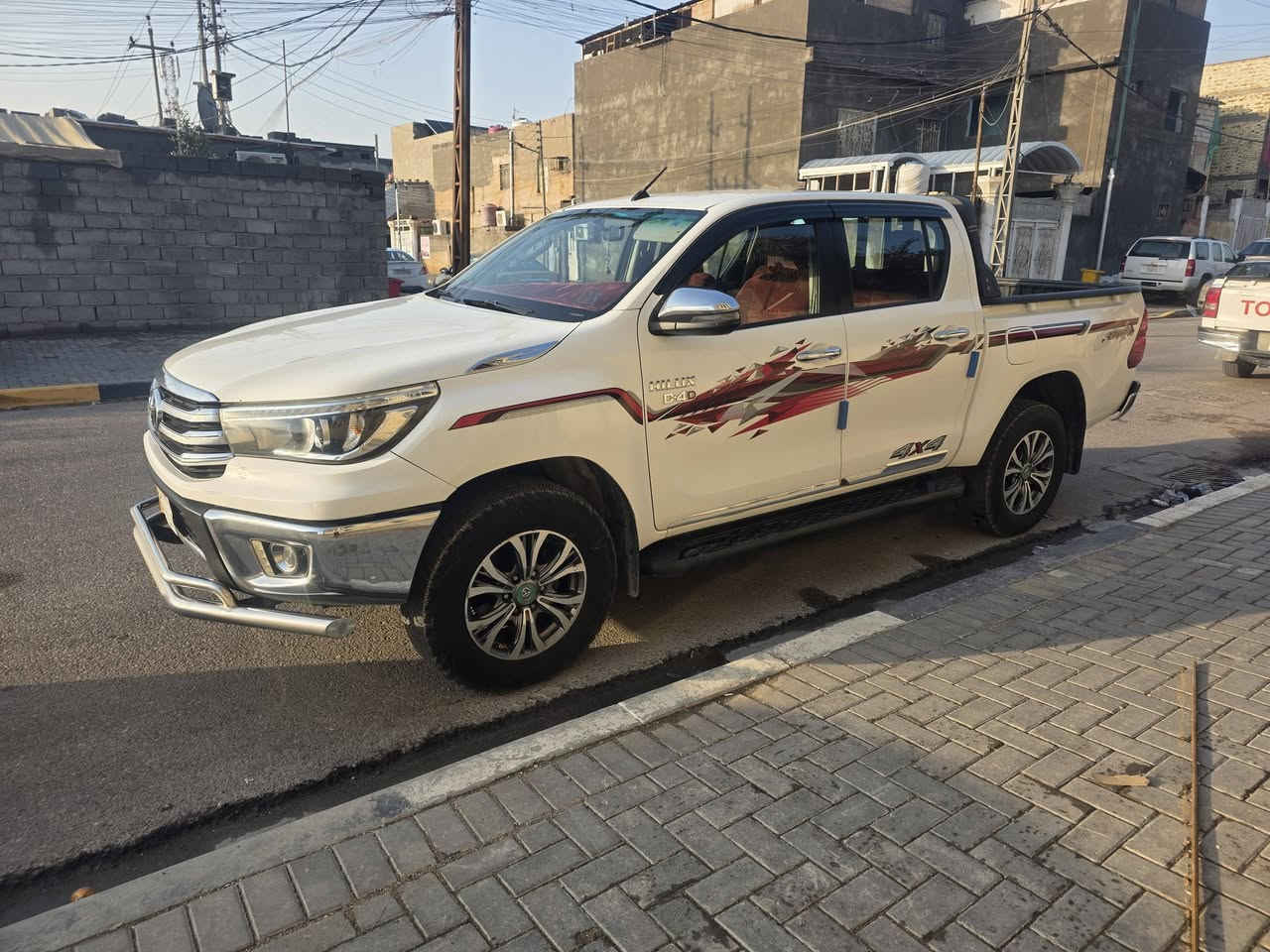 سلام عليكم هايلوكس 2020 فور ويل فول مواصفات كير اوتماتيك بيه بارد عده مكانات فقط لاصبع ولامعجون العنوان البصره السعر 245 وبيه مجال***********
