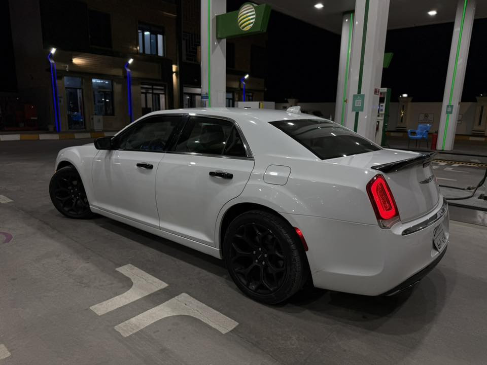 السلام عليكم 
ادوات ….ادوات …ادوات 
كرايسلر اوباما / موديل 2018
السياره نضيفه مكفوله كير محرك 
ومكفوله من السرقة والعشائر 
سياره متوئم على سياره نفس مواصفات 
سنويه ورقم جاهز مع السياره 
سياره بدون نواقص 
مكان تكريت العلم 
سعر 88 مجال بسيط 
***********
