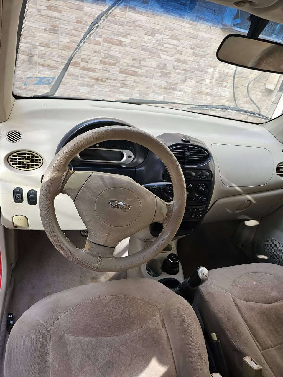 السلام عليكم كيو موديل 12 مكينه وكير جديده سياره نظيفة جدا ممتعوب ماشيه 45 الف العنوان بغداد حي القاهره السعر 40$ ورقه للاستفسار ***********
