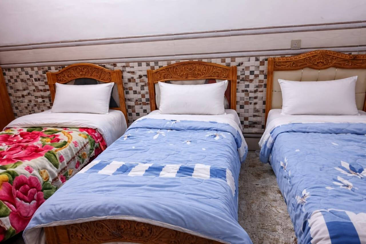 للبيع أسرة مفردة عدد 4 🛏️
- الحالة: نظيفة جدًا ومستخدمة استخدام خفيف
- الخشب قوي ومتين
- وياهن دوشك نظيف

📍 الموقع: كربلاء
💰 السعر مناسب

📞 للتواصل: ***********
