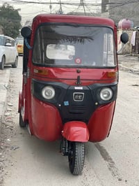 شباب🙋🏻 تكتك للبيع مديل 20معمره دوس فقط ومرشوشه كلير  تكتك خير من الله ...