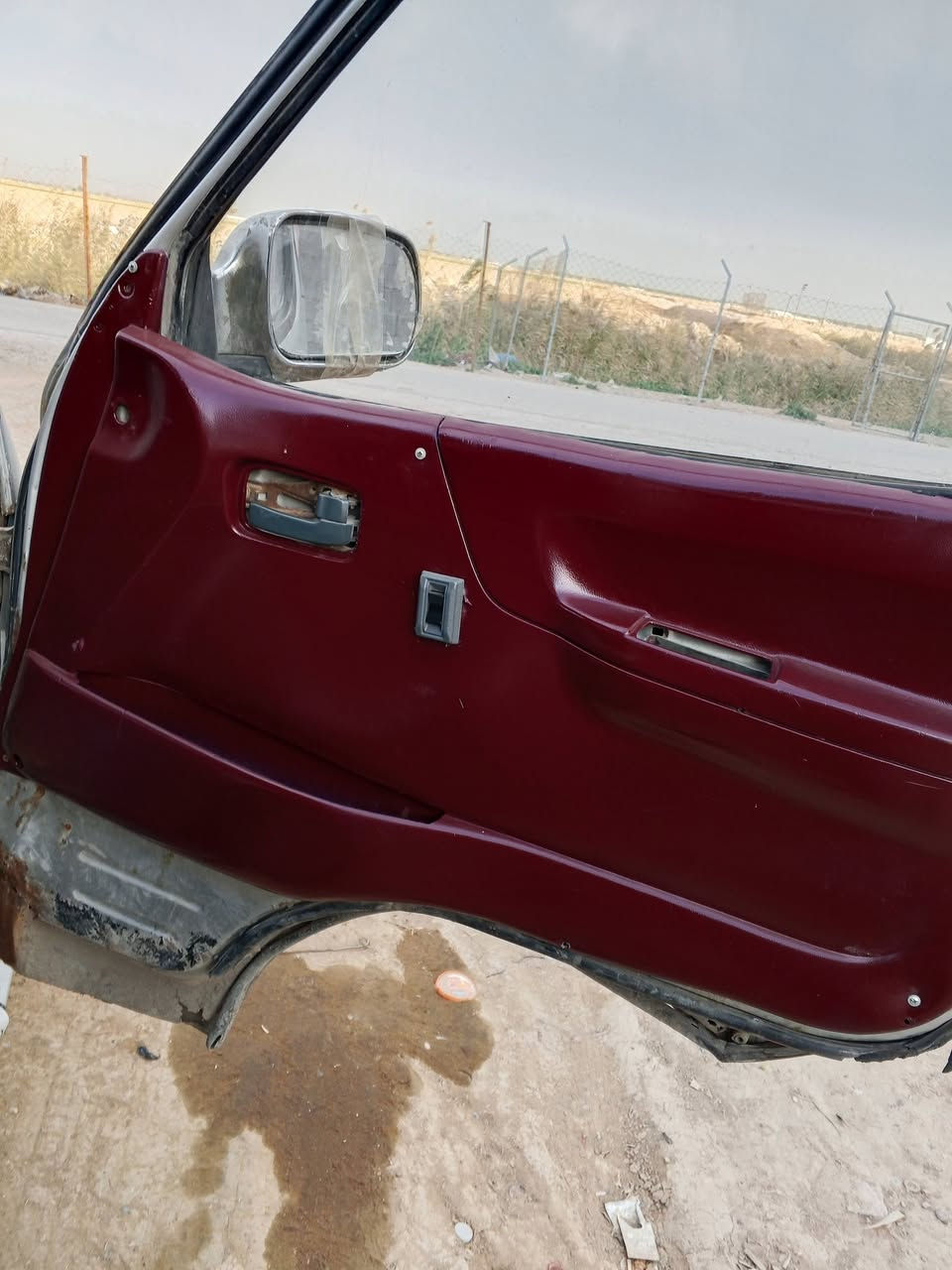 سلام عليكم عندي سيارة للبيع موديل 2010جاهزه كبل الشارع تحويل مباشر مصفره سعره 45 بيه مجال قليل هذه رقمي ***********
