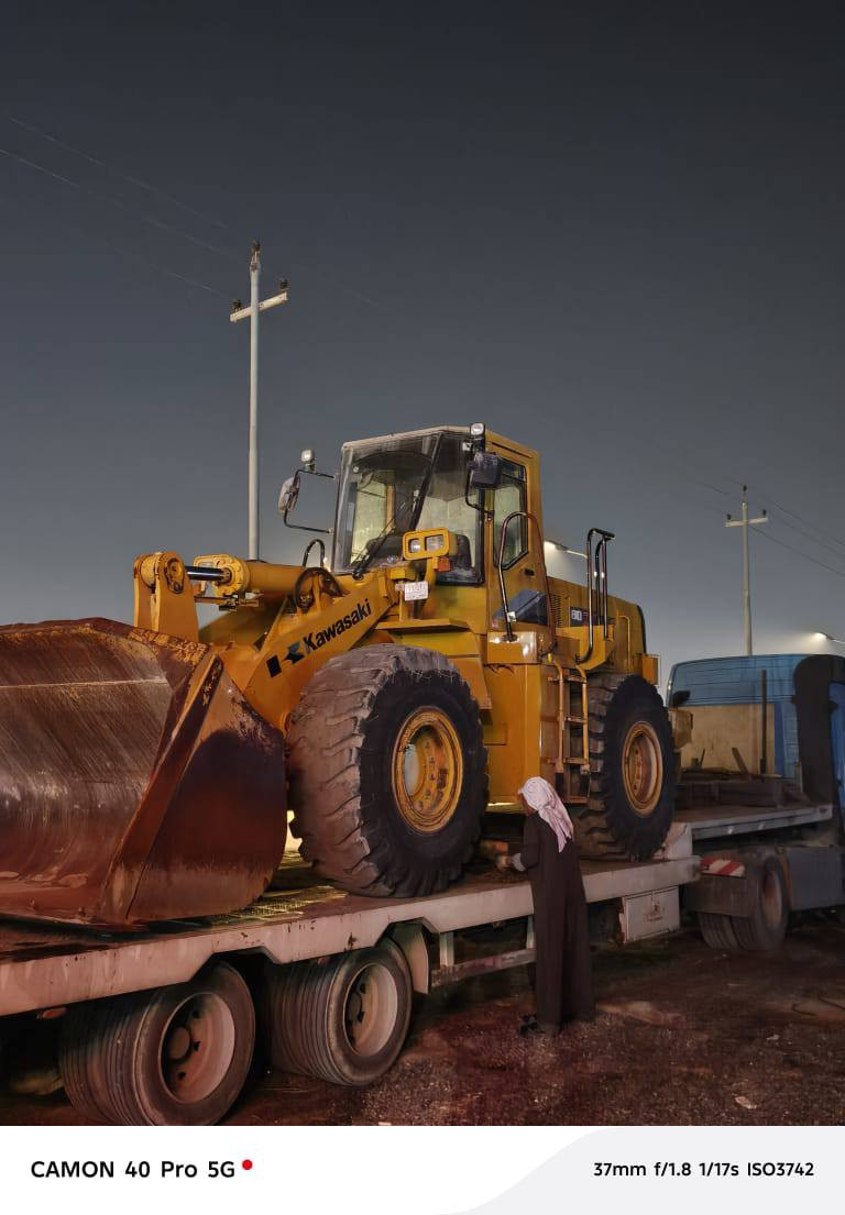 للبيع  اكتروز رأس وعربانه عربانه المانيه الدنكير الأخير يلوف وملغي طول بس الجوه 8ونص ولركبه 4 رمبات هايدروليك مكفولة الرأس 2010 ميكه 18/41 السياره  ( بسم شركه فقط وكاله) سنويه منتهيه بل 23 السياره نص فول تبريد خزن رتايدر السياره مكفولة السياره موجوده بل بصره
سعر الرأس ولعربانه (430) رقمي ***********
