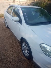 بي واي دي جي ثري اوتماتيك موديل 12مكفوله للبيع 07830574725