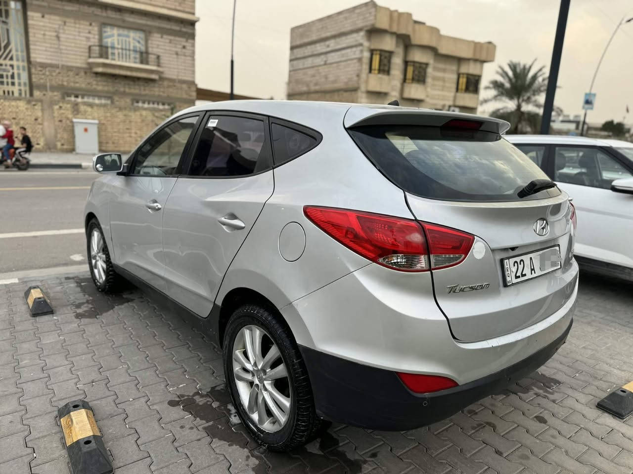 أدوات أدوات أدوات 
توكسان مديل 14. 
كص جنطه. كاز كاز متومه رقم وسنويه 
بيها حصه كاز بكل المحطات 
٣ قطع تبريد سياره
حداديه جديده 
سياره جاهزه كلش
السعر 55
العنوان بصره 
هـ***********
