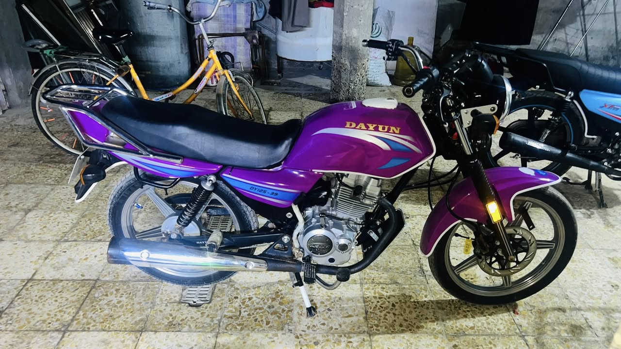 السلام عليكم دايون عضم للبيع موديل23اوراق استنساخ كفاله عامه السعر 925 وبيها مجال قليل مكاني الحله البكرلي الرقم ***********
