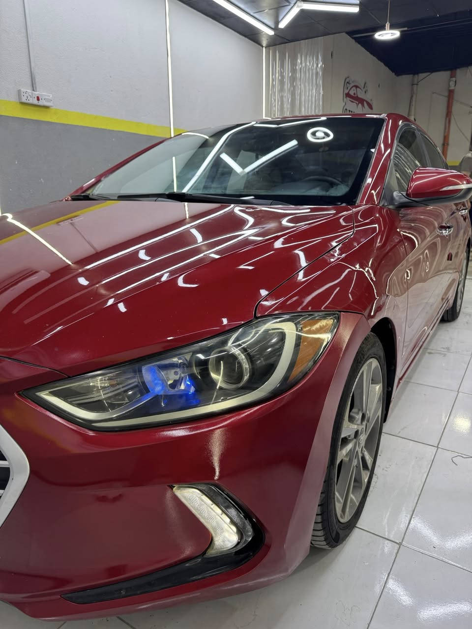 للبيع او المراوس حسب القناعة 
النترا ٢٠١٧ لمتد فول مواصفات نظيفة استخدام شخصي رقم بصره باسمي 

🔴 محرك 2000 دوش المرغوب وكير ٦ نمر كفالة 

🔴 بصمة تشغيل وبيبان ونظام ترحيب 

🔴 فتحة سقف وشاشة وكاميرا دوارة 

🔴 كشنات جلد بيجي تحكم كهربائي وتدفئة بالكشنات الامامي والخلفي
 
🔴 نظام صوتي انفنتي و٣ انظمة قيادة 
 
🔴 رادار جانبي ونقاط عمياء ولد نهاري 

🔴 ويل لمتد  ١٧  وتخم تاير جديد
 
🔴 صندوق ذكي وحساس تايرات وحساسات خلفية 

🔵السياره كفالة من الضربه والصبغ 
داخلة مياه امطار وحالوب بسيط كلش ما يبين 
اكفل كهربائياتها من أ لل ي  
بيها بارد بالجاملغ الامامي بسيط كلش 
وعليها ادامه كاملة قبل اسبوع سويتها 

🟢 السعر ١٣٥ ورقة ( مجال بسيط كلش للشراي ) 
رقم الهاتف  ***********
اي استفسار راسلني واتساب
