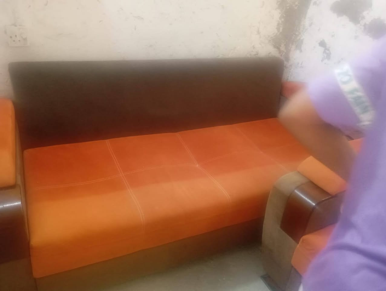 سلام عليكم عندي غراض البيع السعرهن كنتورا ابو ٦باب ٦٠ والميزا ٥٠ وتخم ١٥٠وبي مجال منطقة المنصوريه


**إذا كنت صاحب هذا الإعلان وتريد حذفه لأي سبب، رجاءا أرسل رسالة إلى الدعم الفني**