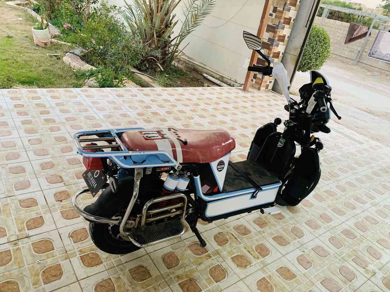 متاح دراجه شحن موديل ٢٣ النظافه مثل ما موضح بصور بطاريات منفوخه حيل زينه بس أبيع منفوخه كهربائيات كله شغل موضح فديو كامل السعر ٣٧٥ وبي مجال بسيط بيع و مراوس مكاني هيت حي البكر متوفر توصيل حسب الاتفاق 
*********** وتساب و اتصال
