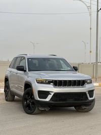 كراند شيروكي • ٢٠٢٤ • وارد امريكي