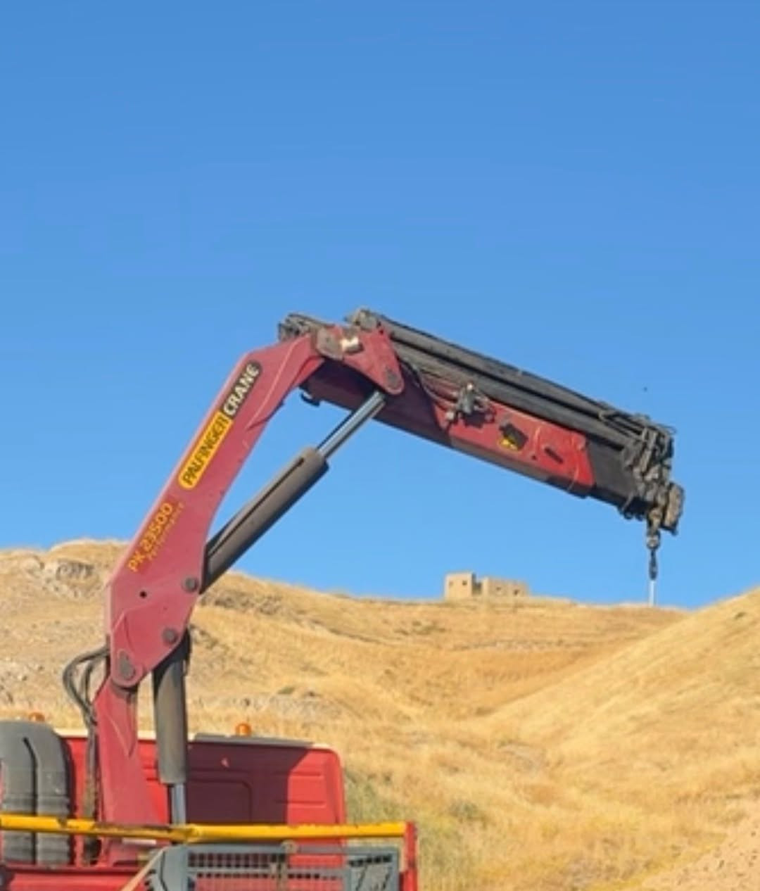 البيع كرين بافينكر
حجم 23500pk

موديل 2010

4سلايت 
ريموند بيلادي 

جياز جديد حيل

السعر 180 و بي مجال

الرقم ***********
