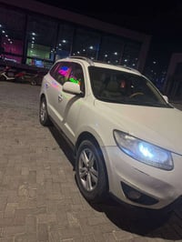 سنتافي ٢٠١١  خليجيه بيها قطعه وحده صبغ  ٦ سنلدر  ٧ راكب  ٣ قطع تبريد  ...