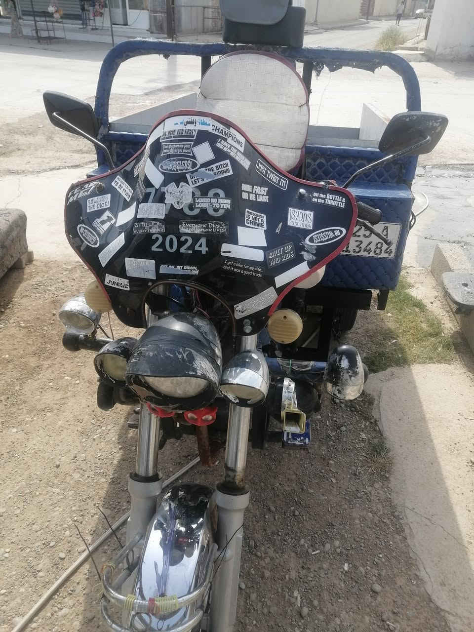 ستوته للبيع مرقمه  موديل 18  محرك 25   السعر مليونين ونص  وبيها مجال  ***********
