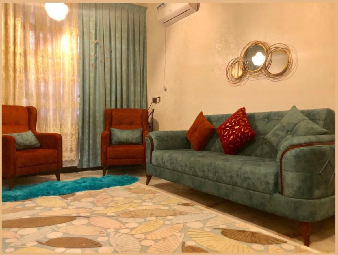 ‎السلام عليكم،
‎بيت للبيع بالمواصفات التالية:

‎📍 الموقع: [حي الجهاد / ديوان الضباط مقابل جامع محمد رسول الله ]
‎📏 المساحة: [١٠٠ متر ]
‎🛏️التفاصيل : [طابقين ، ٣ غرف نوم ، ٢ حمام ، صالة ، مطبخ ]
‎📄 طابو صرف 

‎📞 للاستفسار: الاتصال على الرقم  [***********]
