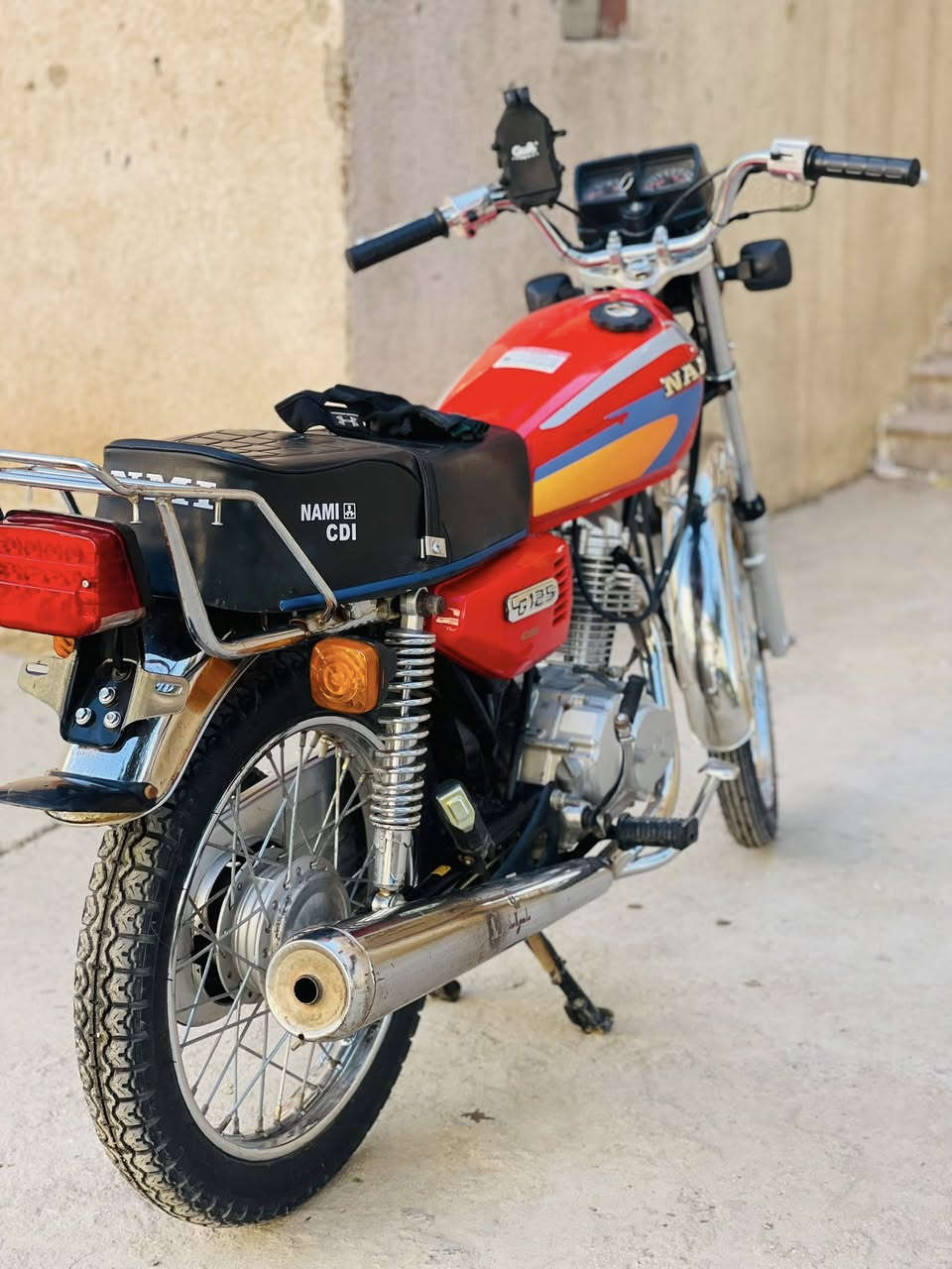 دراجهه للبيع تعمير كله اصلي شاصي ارشه ومحرك نامه اصلي اوراق اصولي سعر خاص مكاني ديوانيه رقمي ***********
