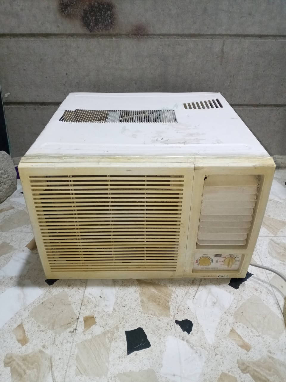 كنديشن للبيع نوعيه ديلوكس شغال تبريد تدفئ بل شرط السعر 150 بي مجال الرقم ***********
