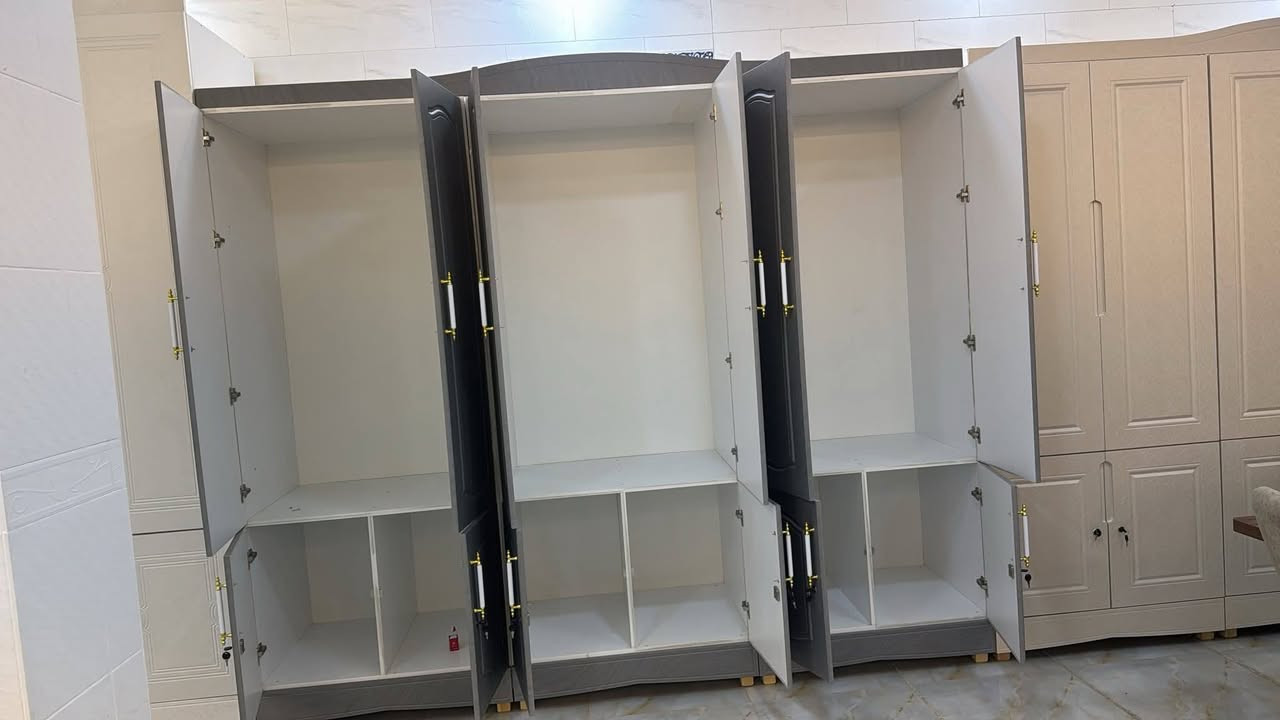 کنتور جديد
عرض 280سم
‏رتفاع ٢٤٠ سم
‏بطن  70 سم
عنوان طوز خورماتو سوق جمهورية حسن قوان قرب اشتي مول
‏مراسله خاص او واتساب ***********
