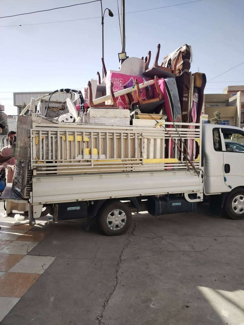 سياره للنقل داخل اربيل❤️
انسب الاسعار 

 يوجد كادر مختص لنقل و لفتح وشد غرف نوم+

 كاونترات

يوجد لحيم سفري وصيانه منزليه 

 ***********

***********
