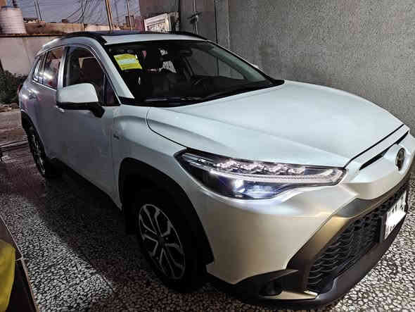 تحيه طيبه 
تويوتا فرونتلاندر S
فول مواصفات 1/1
موديل 2025 رقم بغداد الجديد اخر اصدار ماشيه 11 الف كم فقط
السياره مكفوله من بارد وصبغ والبدي خالي من اي خدوش 
العده والسبير والكاعيات الاصليه كله غير مستخدمه 
وضايفله بردات وكاعيات ربر وفرشه داشبول 
لمن يود الاطلاع على المواصفات 
- لايت خمس عدسات وحاجب 
- بصمه 
- فتحه 
- ايرباك امامي ومحيطي 
- كراسي جلد وكهرباء
- مداخل تايبسي خلفي امامي 
- كامرا اصليه دواره 
- تبريد قطعتين ومناخ منفصل 
- اوتو هولد 
- هاندبريك بصمه 
- حساس اطار 
- تحديد مسار 
- قياده ذاتيه 
- مثبت سرعه 
- تحكم ستيرن واوامر صوتيه 
- شاشه وسطيه كبيره تدعم جميع البرامج 
- اناره ليد محيطيه داخل السياره 
- بك لايت ليد والخ من الموصفات الستاندر 
السعر 27. مليون د.ع
للاتصال ***********
