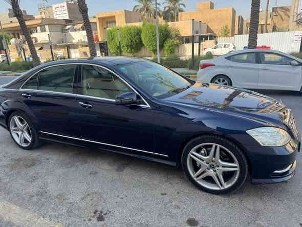 سلام عليكم
S class 350  -2013
6 سلندر
71الف كيلو متر
سيارة كفاله عامه
***********
340 ورقه وبيه مجال 
بغداد
