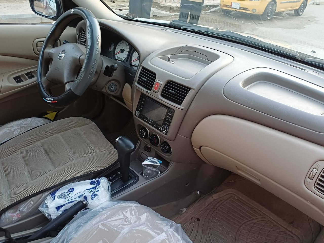 نيسان سني موديل ٢٠١٠ 
ياباني ماشيه ١٣٠ حقيقي 
كفاله عامه عدى البنيد سياره جديده حيل رقم اربيل ثاني يوم تحويل 
السعر ١٠٥ 
للاستفسار الاتصال على الرقم 
***********

