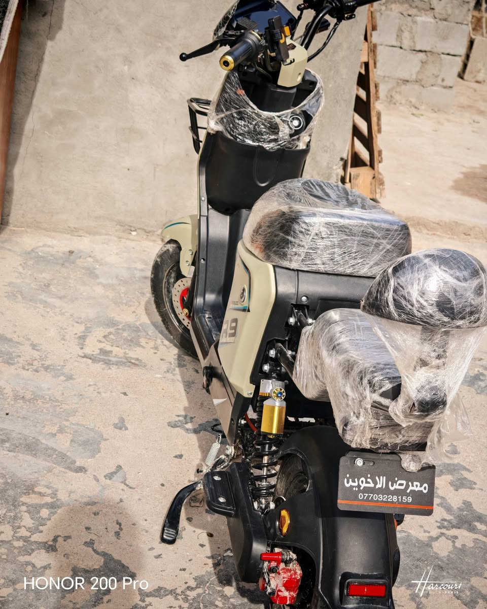 دراجه شحن للبيع مستخدمه 15 يوم دراجه نضافه 100 /100 سعر 405 رقم الهاتف ***********
