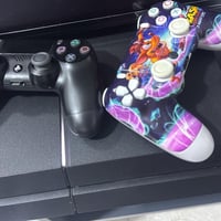 بلي فور فات يده اصليه ويده اني مشتريتها ممفتوح ولا مصلح نضيف جدا قليل ...