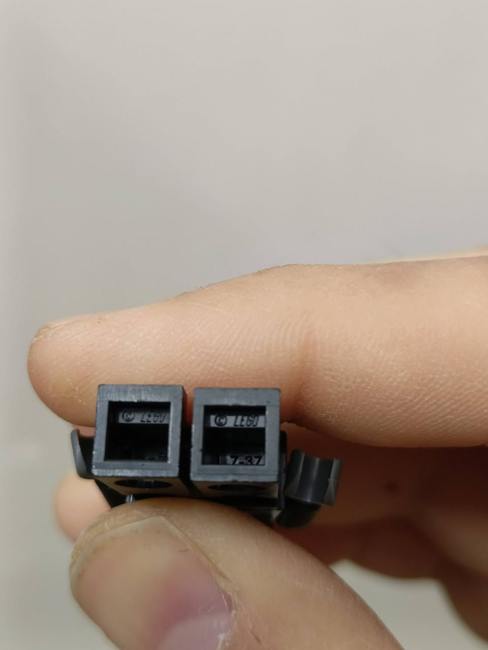 متوفر عدد مفتوح 
استفسار ع الخاص اخوان


**إذا كنت صاحب هذا الإعلان وتريد حذفه لأي سبب، رجاءا أرسل رسالة إلى الدعم الفني**