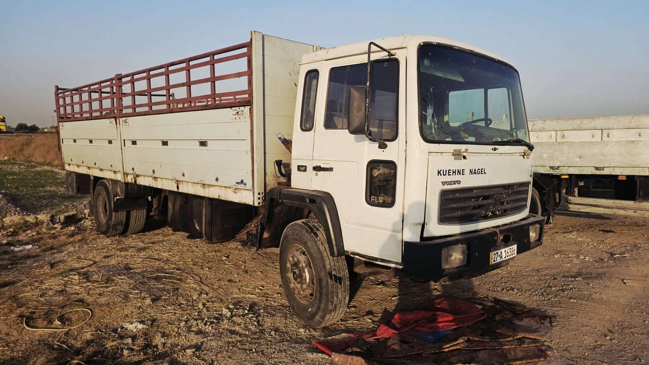 VOLVO   FL 6 
سياره جاهزه للبيع 
كير ومحرك وأكسل وشاصي 
تخم تاير جديد 22.5 R11 
بم مجفت جديد طول 7.15 سبعه وربع 
سنويه بأسمي جديده لل 29 
شرط التحويل مسجله 4 طن بل سنويه 
نظام السياره جوبلس خلفي 4 والامامي ورك هوائي 
السعر 110 وبيهه مجال للشراي للاستفسار 
*********** / ***********
