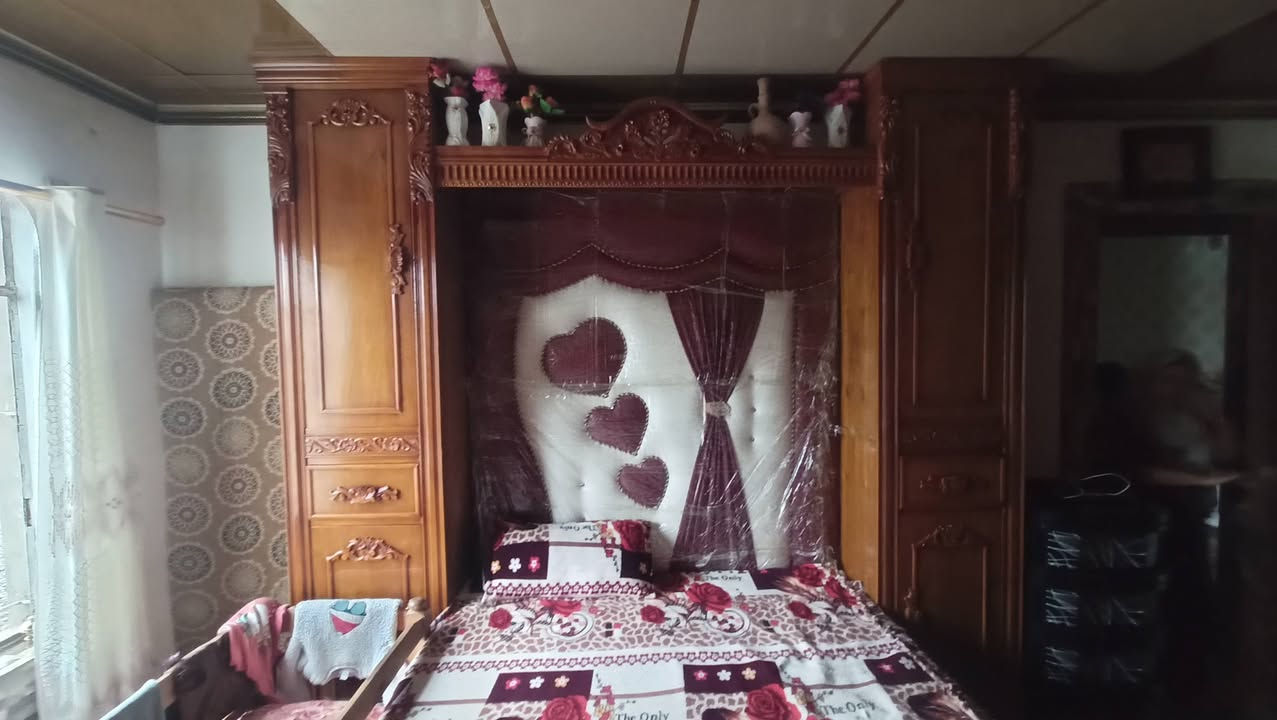 غرفه خشاب نضيفة السعر
مليون ونص اتصل على رقم ***********
